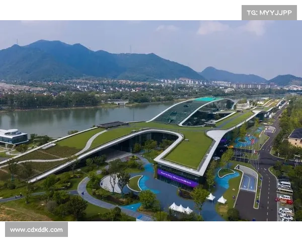 富阳区体育馆附近拆吗